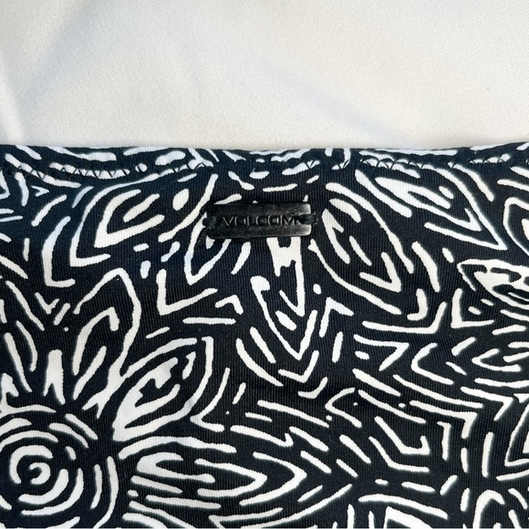 Volcom | Reversible Bikini Bottoms - Picture 5 of 8